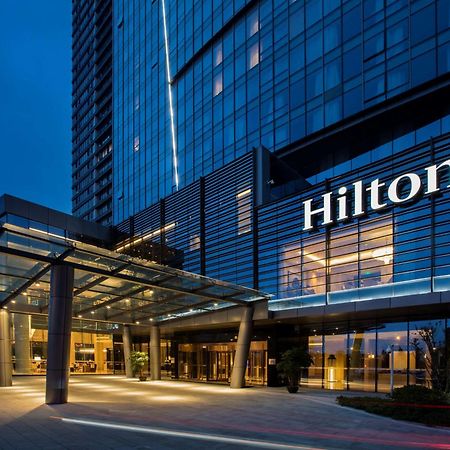 Hilton Wuhan Yangtze Riverside Eksteriør billede